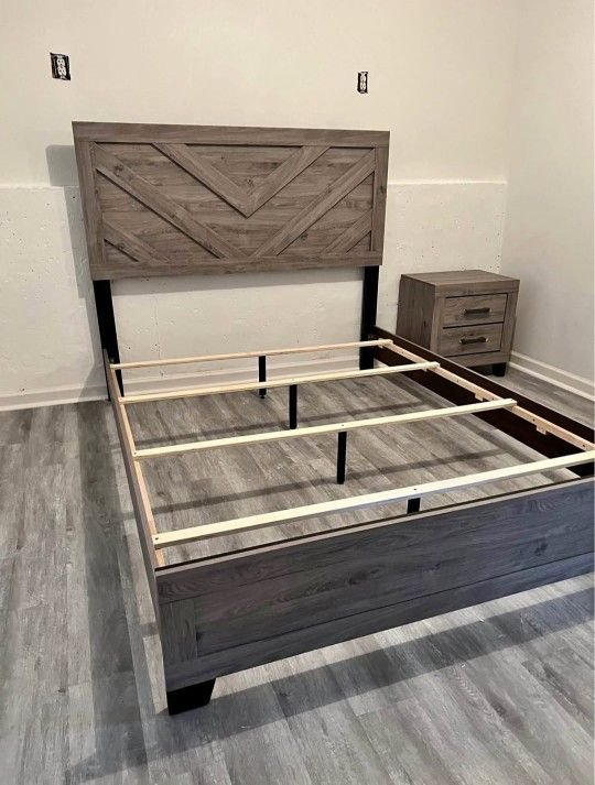 Brand New Grey Rustic 4-Piece Bedroom Set – Queen & King