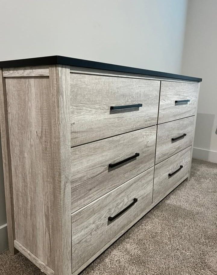 Rustic Modern 4-Piece Bedroom Set with Smart Headboard Features